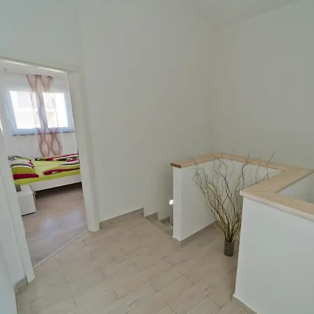 Nal With Private Pool Near Vila Pula