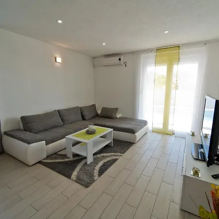 Vila Nal With Private Pool Near *