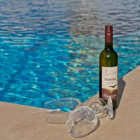 Nal With Private Pool Near